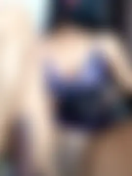 hansika_25 Webcam show