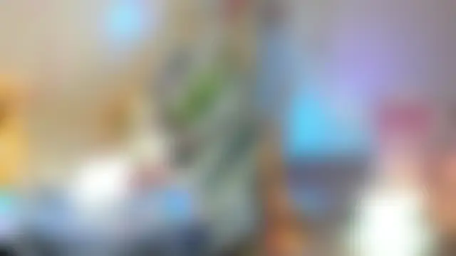 غرفة دردشة Ur_lil_bb المباشرة