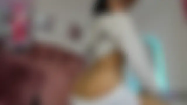 luna_velveth Adlı Modelin Canlı Sohbet Odası