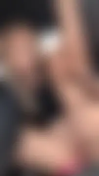 Risky_girl23_ 现场聊天室