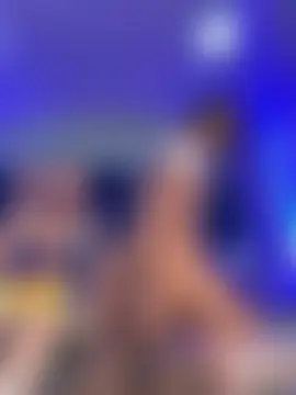 l0lita_emi's Webcam Show