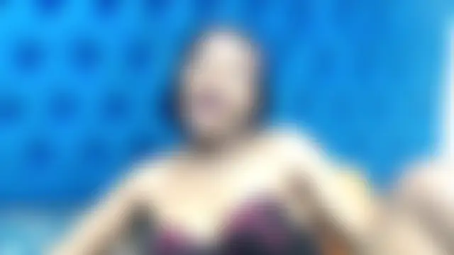 SpicyQueenxxxx Adlı Modelin Canlı Sohbet Odası