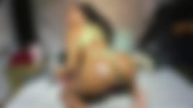 Pokazy przed kamerką – Niyirey1