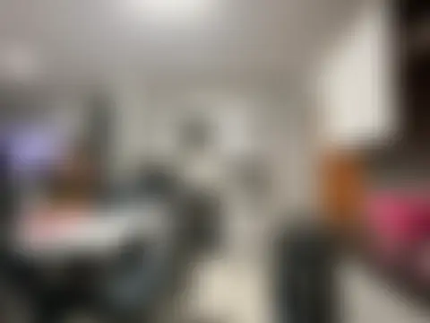 MissLola27 élő chatszobája