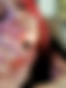 TiffiChantiT2: онлайн-секс-чат