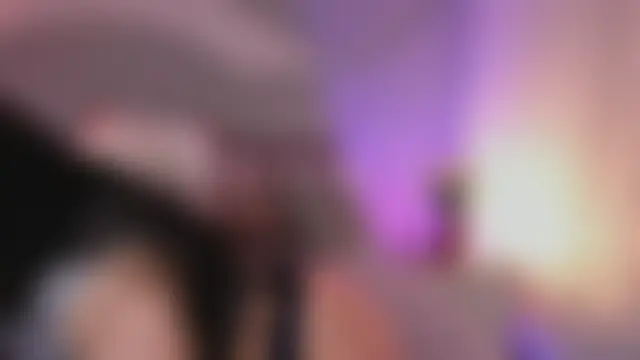 Nicolle_W লাইভ চ্যাট রুম