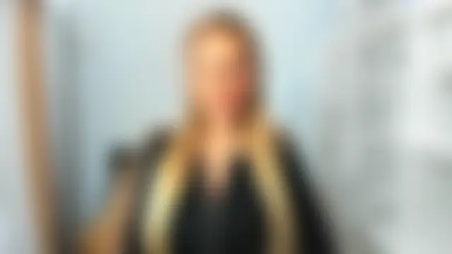 AulloraHoney 现场聊天室