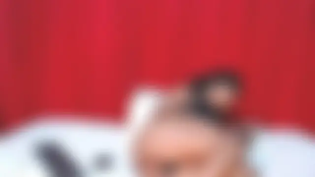 Yellow-Mellow23 লাইভ চ্যাট রুম