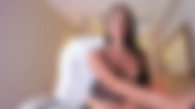 NahimiThompson élő chatszobája