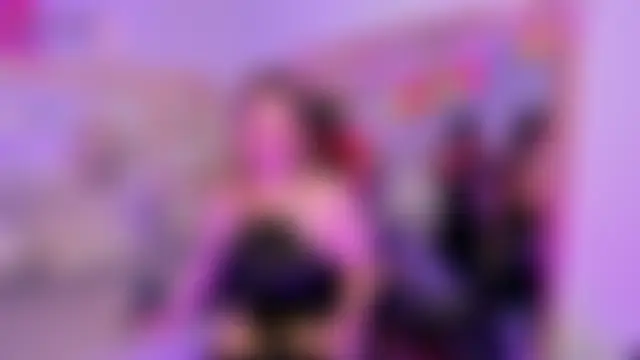 AvaMiia 现场聊天室