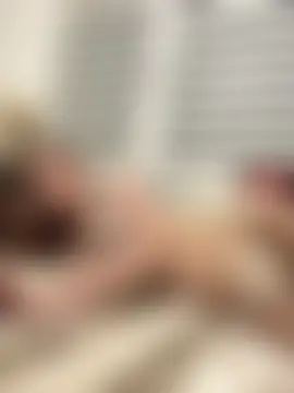 Stellar_Hush Show in webcam