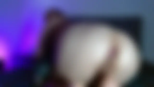 Chatroom XXX en direct de mia-luna-x