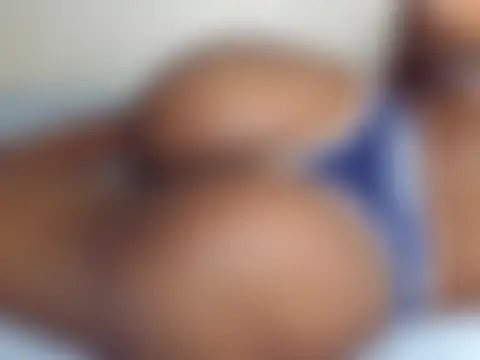 Petite_babee Adlı Modelin Canlı XXX Sohbeti