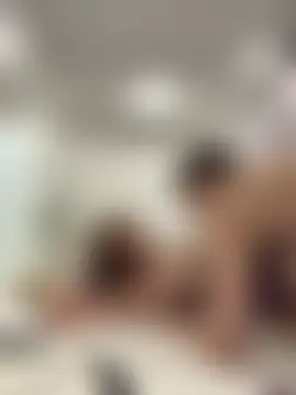 IsabellaEtthan élő chatszobája