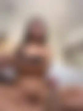 Sembang XXX Secara Langsung EMILIIA_RICHTER__