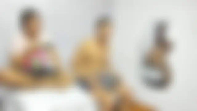 HarperAndMason's Live Chat Room