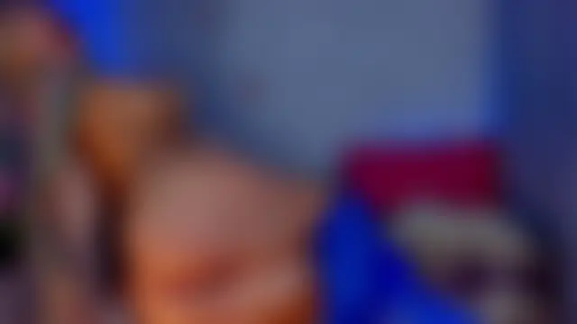 Онлайн чат YourLizzyDoll