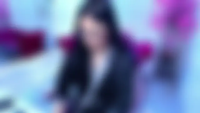 Emily_andrews Adlı Modelin Canlı Sohbet Odası