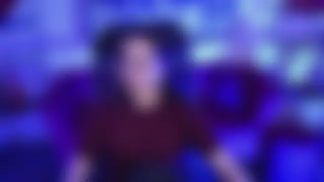 VirtuallVoyant élő XXX-chatje