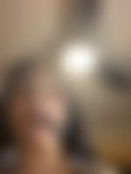 LittleMissEeve élő XXX-chatje