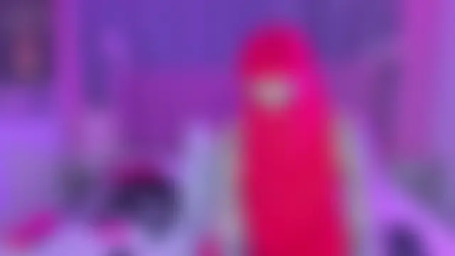 Nayla-Mouna: διαδικτυακό σόου στην κάμερα