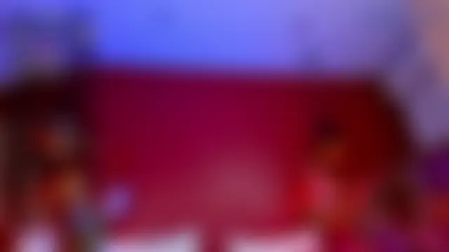 Mayzzie: δωμάτιο απευθείας συνομιλίας