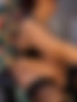 AvaSquirtMilf 실시간 채팅방