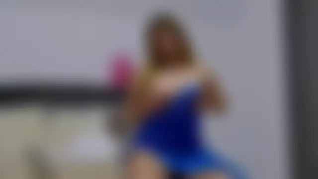 NicolePlayn Live chat-huone