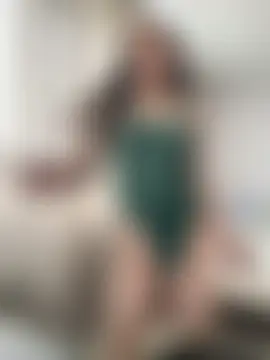 Chat soba uživo modela Adele_Shy_