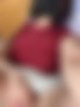 Emily-Nguyen: онлайн-чат