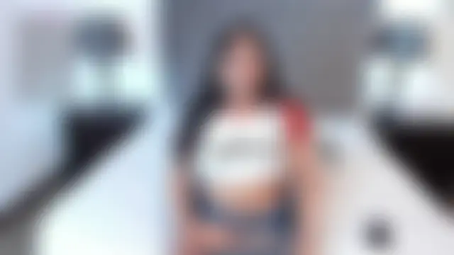 Kiri_Black_ élő chatszobája