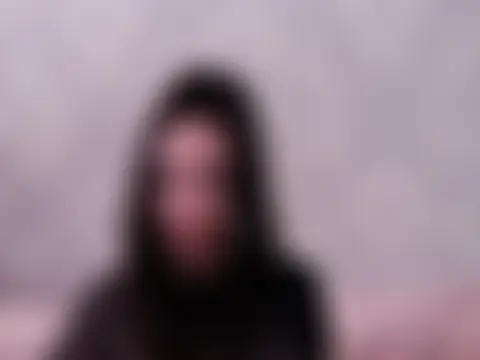 Phòng Chat Trực Tiếp Ella_Raven