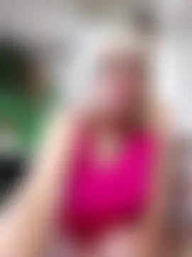 IrmaRose Show in webcam