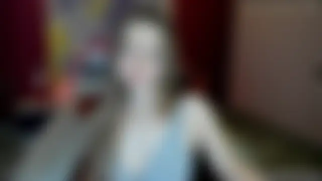 LizaGost élő XXX-chatje