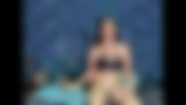 JuliaSinclair Adlı Modelin Canlı XXX Sohbeti