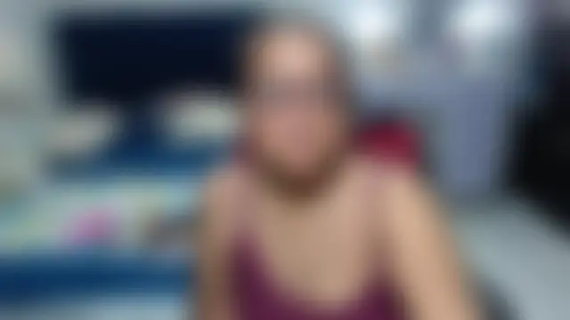 pervert_mommy_'s Webcam Show