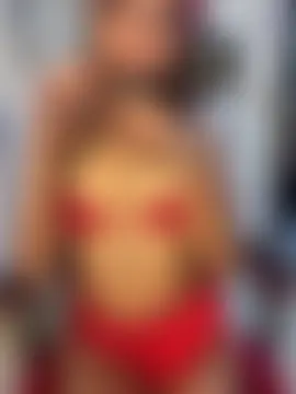 myeli10 Adlı Modelin Canlı Sohbet Odası