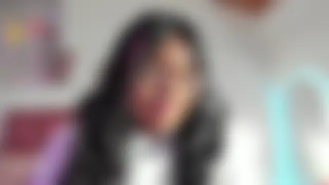 luna_velveth Adlı Modelin Canlı Sohbet Odası