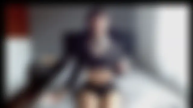 Emilia_1995n Live chat-huone