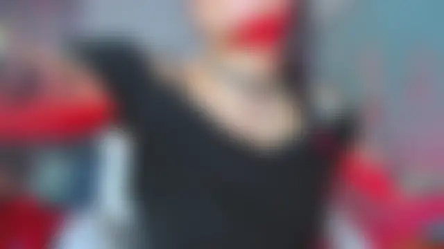 Esmeralda_CO's Live Chat Room