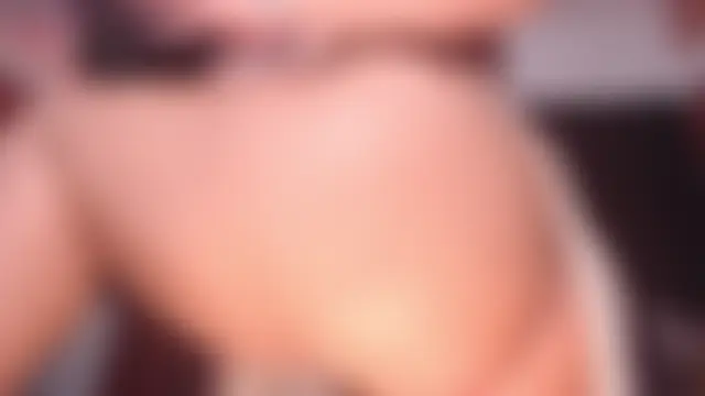 Chat soba uživo modela AGATHAA_WHITE