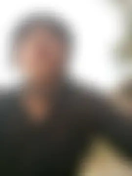 CAROLINE__07n Live chat-huone