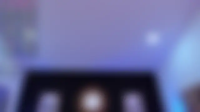 VioletPaket élő chatszobája