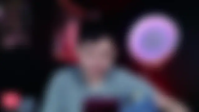 Živá chatovací místnost girl_intense444