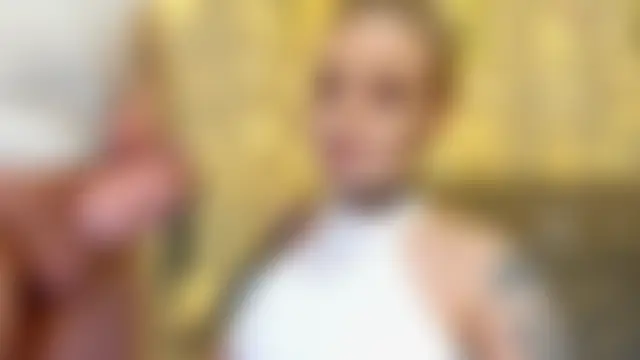 creampiiee: διαδικτυακό σόου στην κάμερα