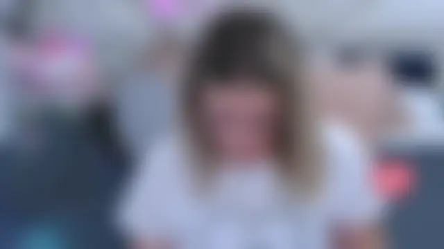 Chat soba uživo modela AdelleDeep