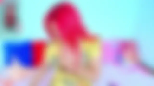 Cloee_Lovee – Naživo chatovacia miestnosť