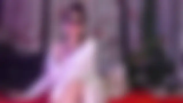 NightOrhideya Show in webcam