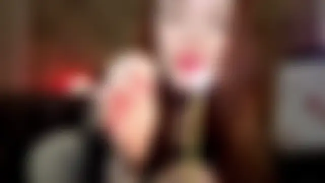 MiaRouge Cameră chat live