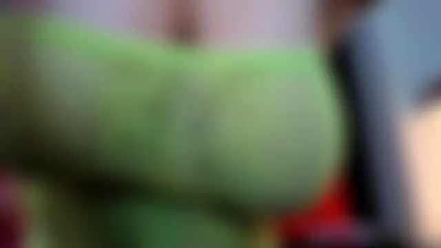 Chat XXX en directo de ScarletBigTitties